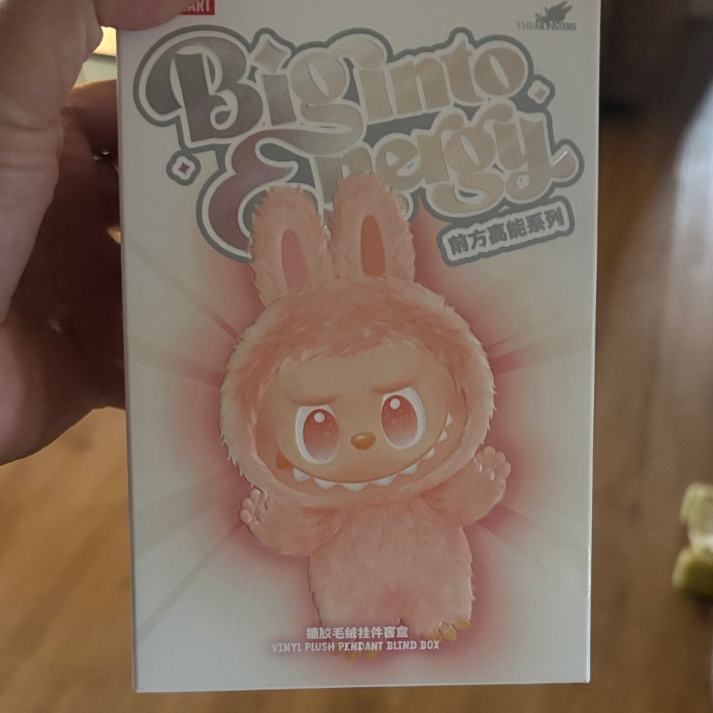 UNOPENED Authentic Big into Energy Labubu- Luck